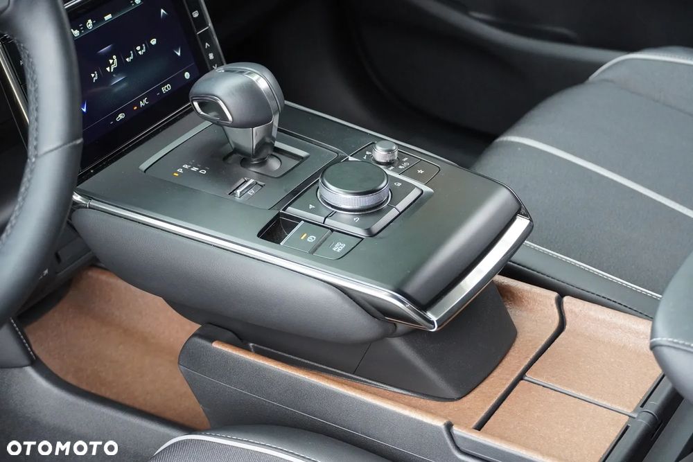 Mazda MX-30 R-EV PHEV Makoto - 24