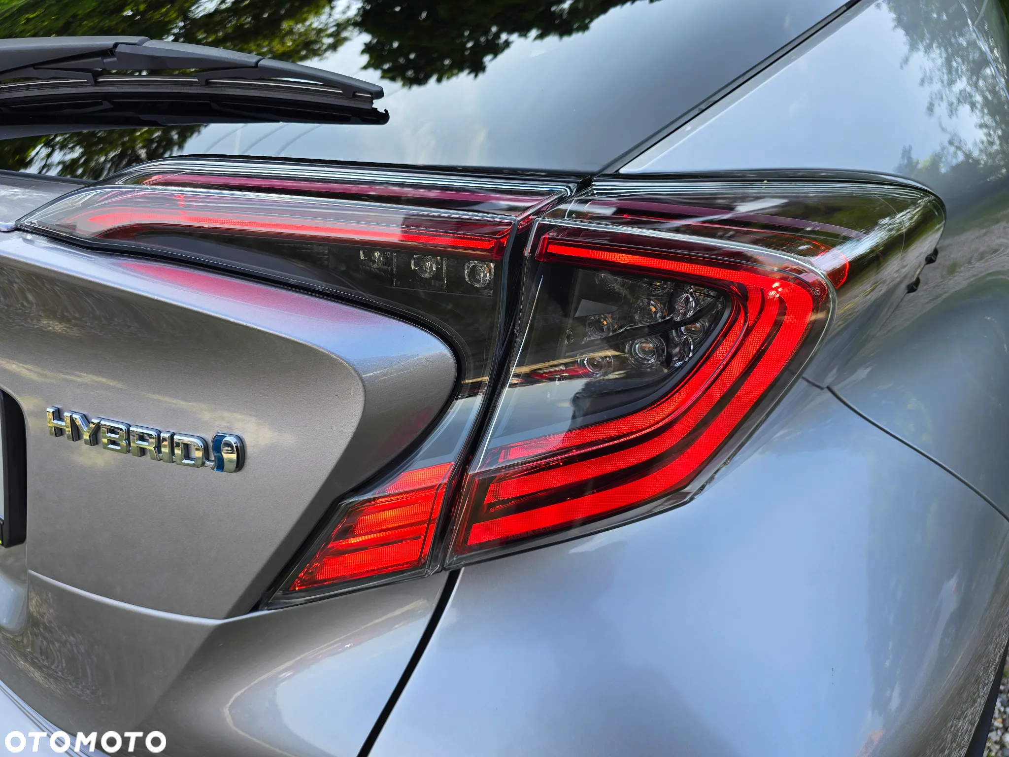 Toyota C-HR 1.8 Hybrid Team Deutschland - 13