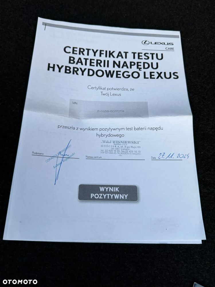 Lexus UX 250h F Sport 2WD - 37