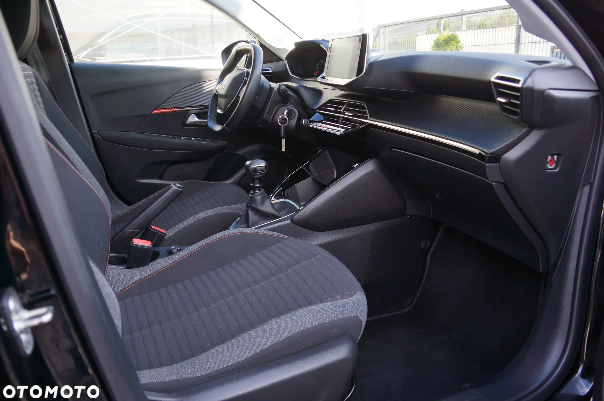 Peugeot 208 PureTech 100 Active - 23