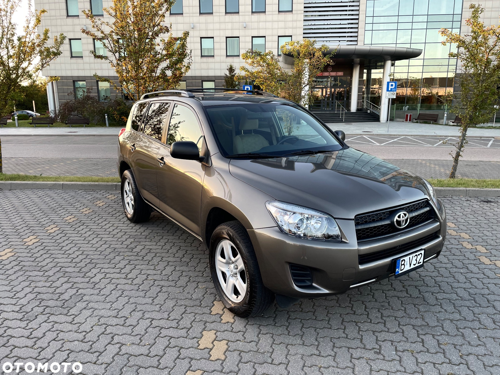 Toyota RAV4 - 5