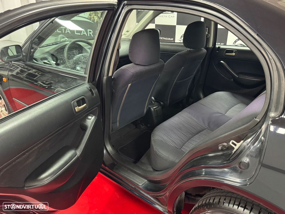 Honda Civic 1.4 LS AC - 32
