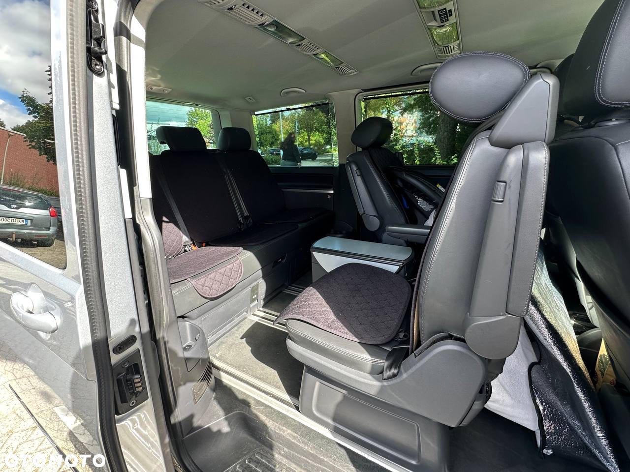 Volkswagen Multivan - 6