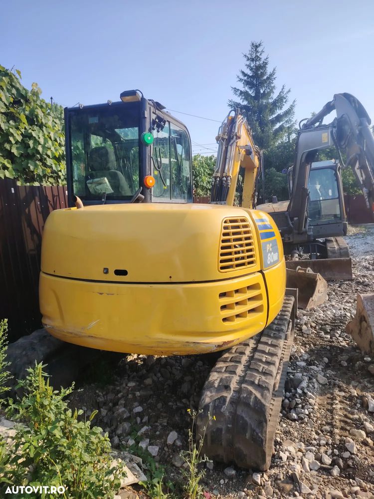 Komatsu PC80 - 11