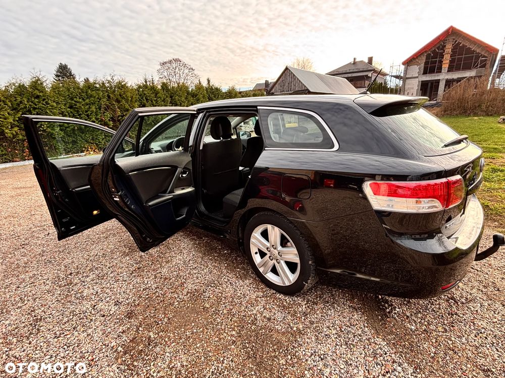 Toyota Avensis 2.0 D-4D Premium - 7