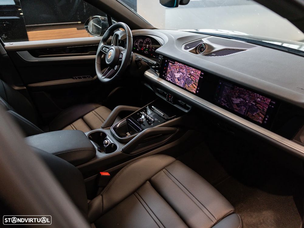 Porsche Cayenne Coupé E-Hybrid - 40