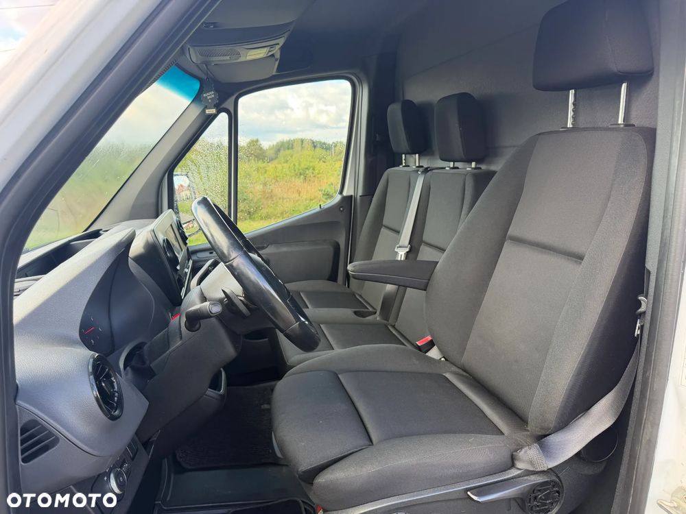 Mercedes-Benz Sprinter 516 - 20
