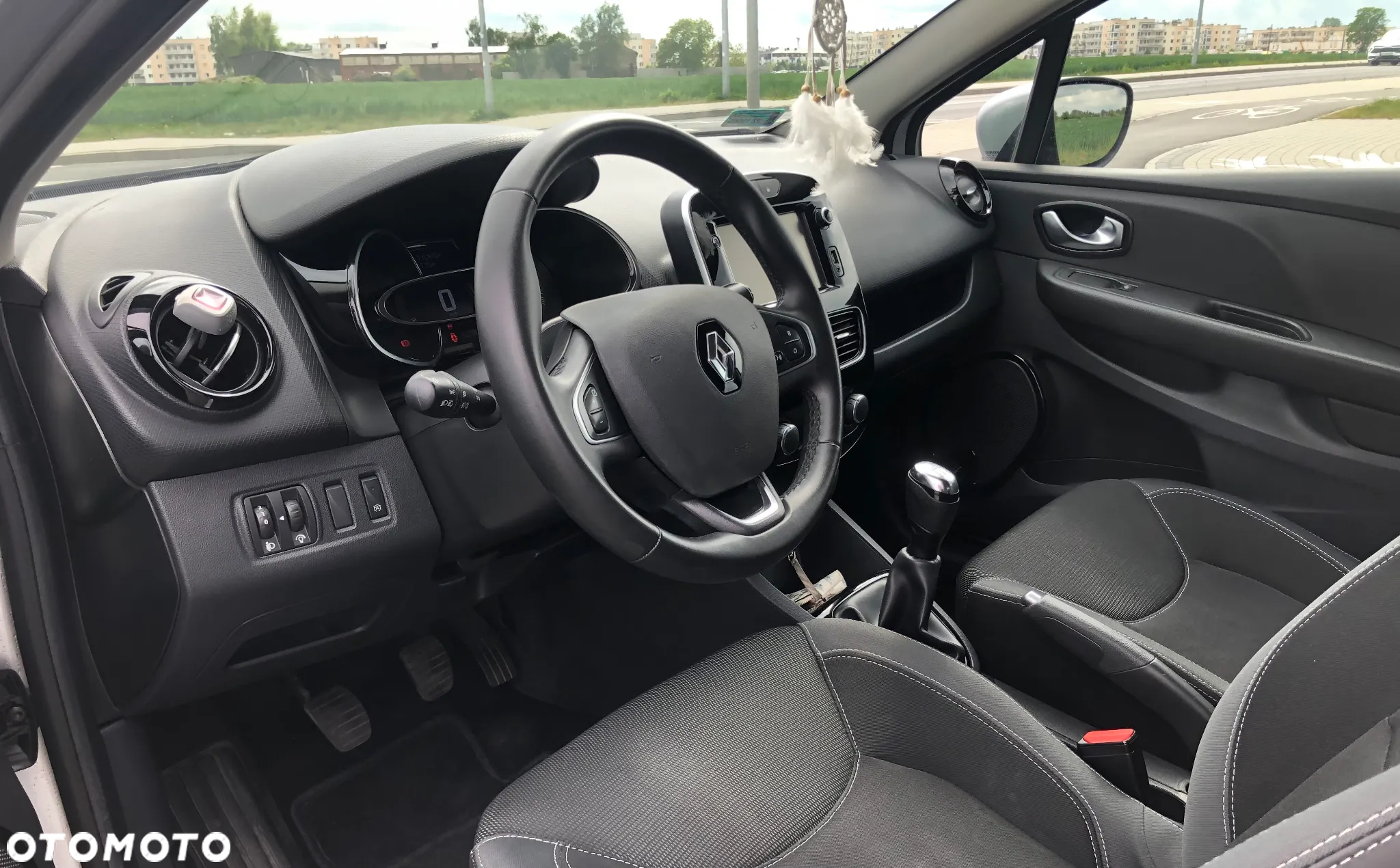 Renault Clio 1.5 dCi Alize - 8