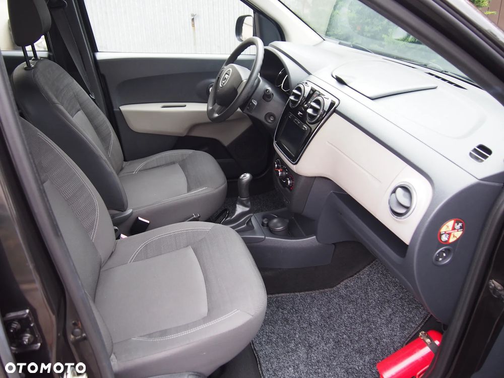 Dacia Lodgy TCe 115 Celebration - 15