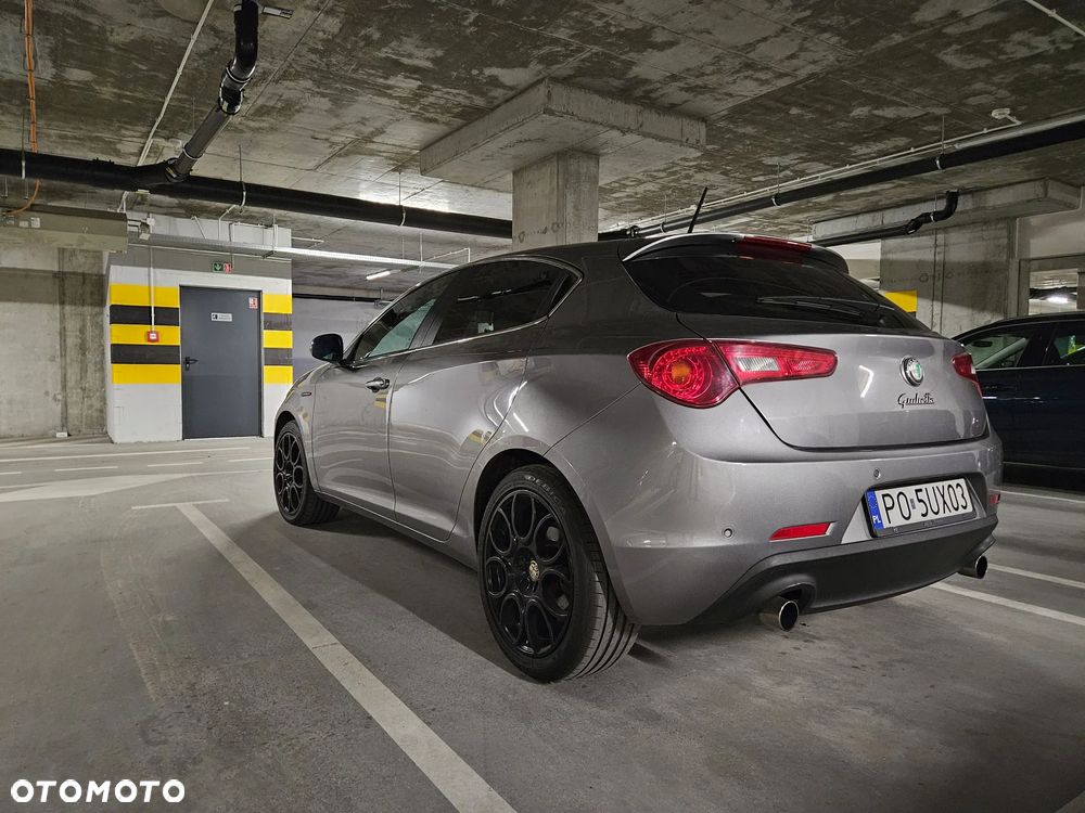 Alfa Romeo Giulietta 2.0 JTDM Distinctive - 2