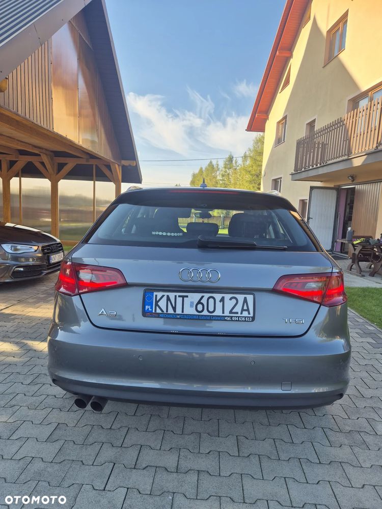 Audi A3 Sportback - 3