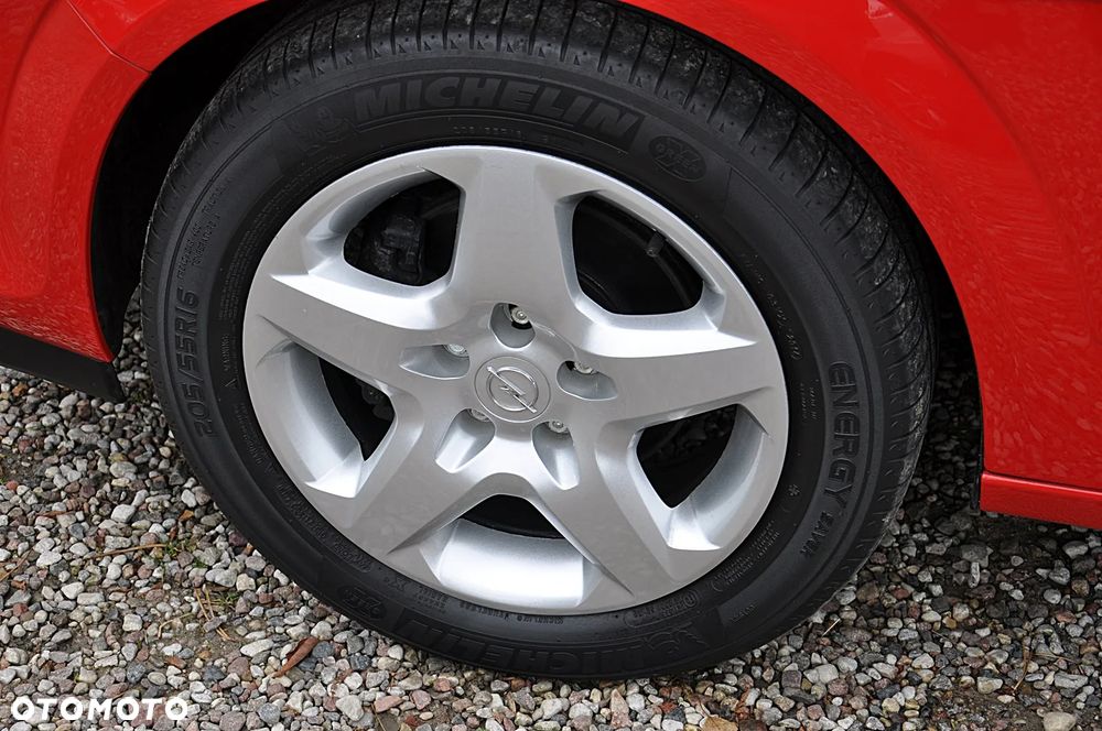 Opel Astra 1.4 Edition Plus - 36