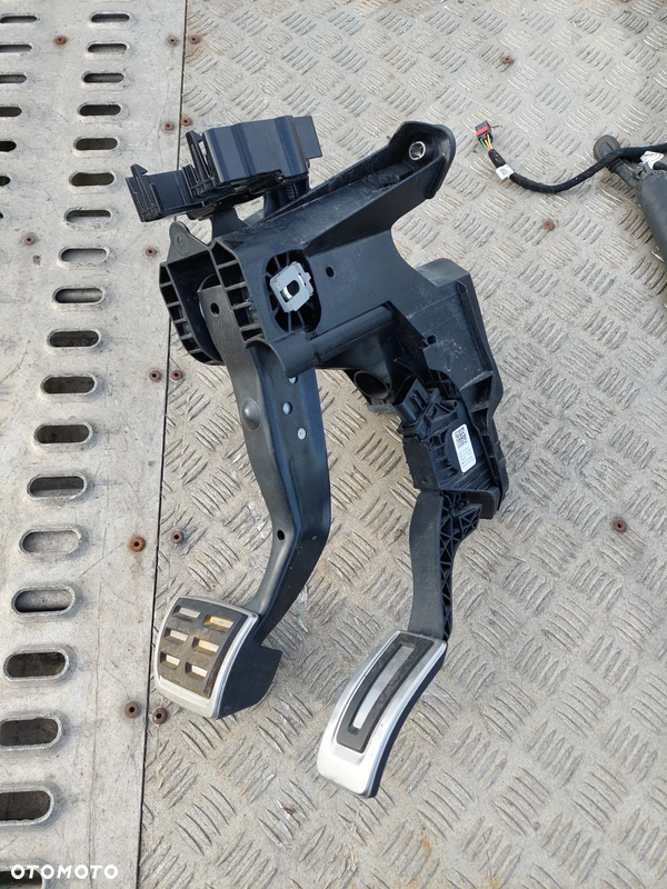 AUDI Q3 83A pedał gazu hamulca 5Q1723503L