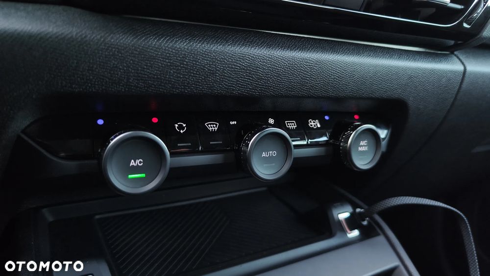 Citroën C4 1.2 PureTech Business Edition S&S - 26