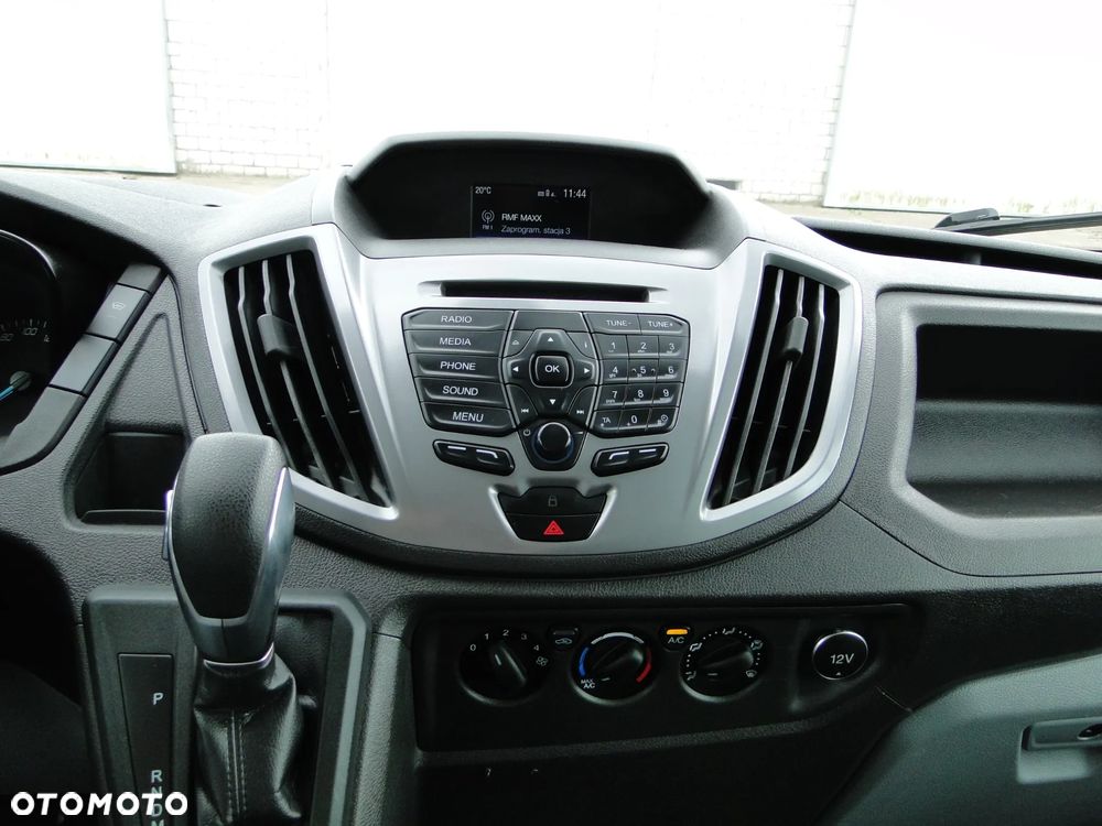 Ford Transit - 26