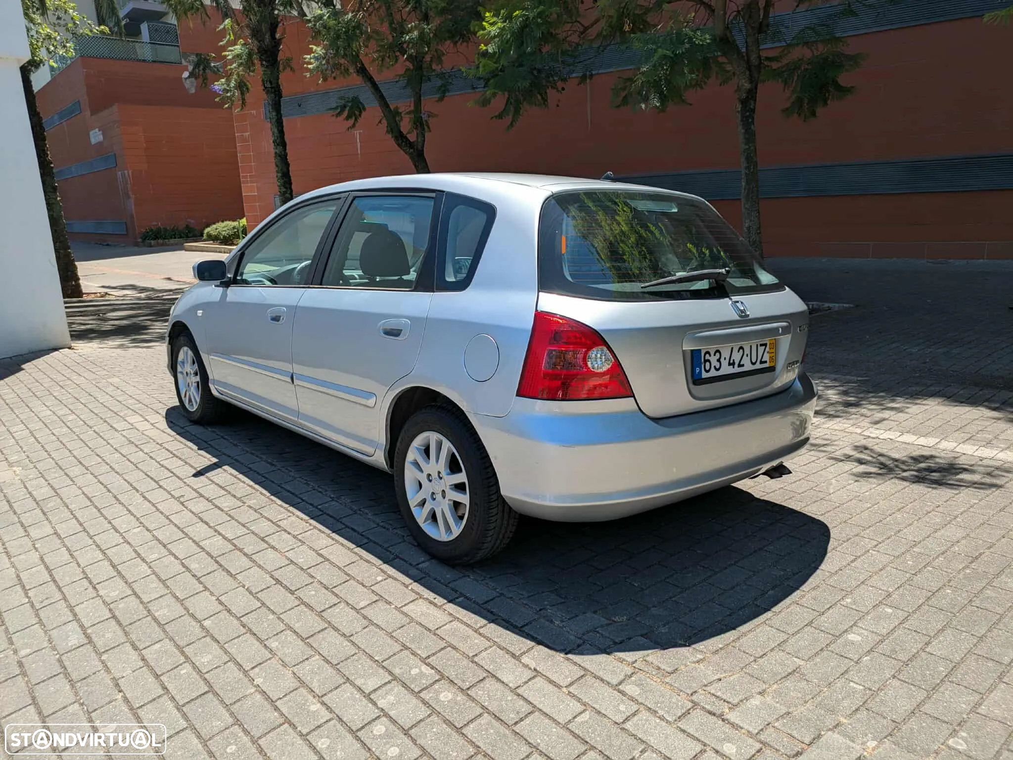 Honda Civic 1.7 CTDi ES Exclusive - 3