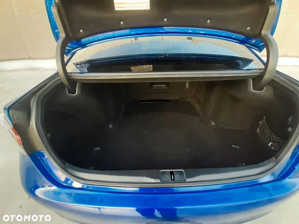 Lexus GS 200t / 300 F Sport - 25