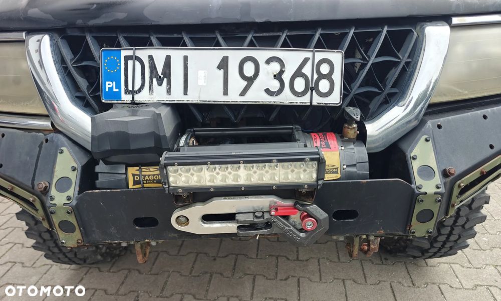 Mitsubishi Pajero Sport - 6
