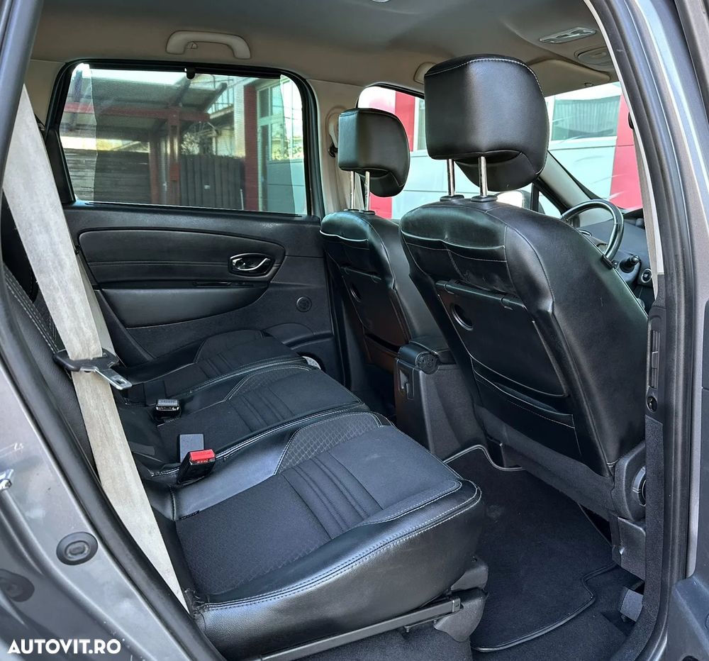 Renault Scenic - 17