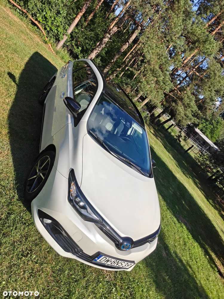 Toyota Auris Hybrid 135 Selection - 6