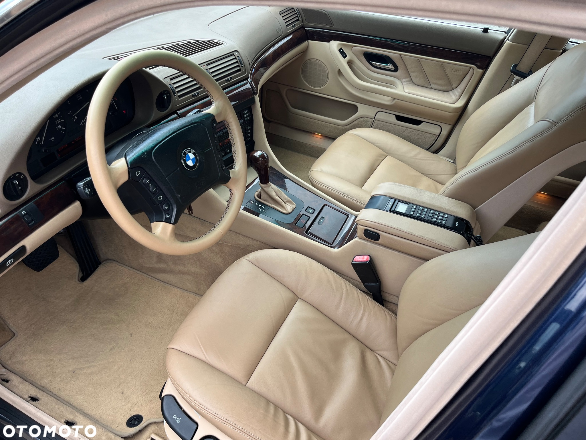 BMW Seria 7 728i L - 11