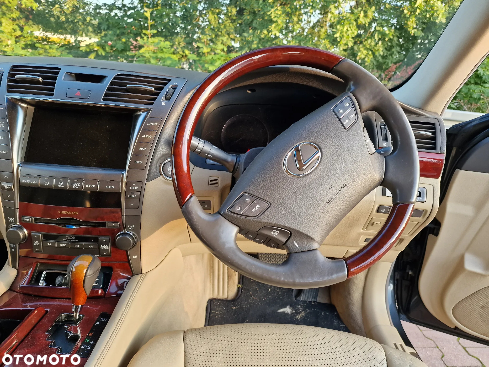 Lexus LS 460 - 14