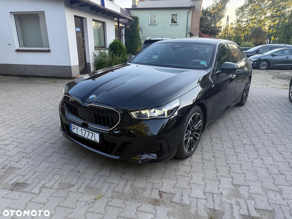 BMW Seria 5 520i M Sport Edition - 3