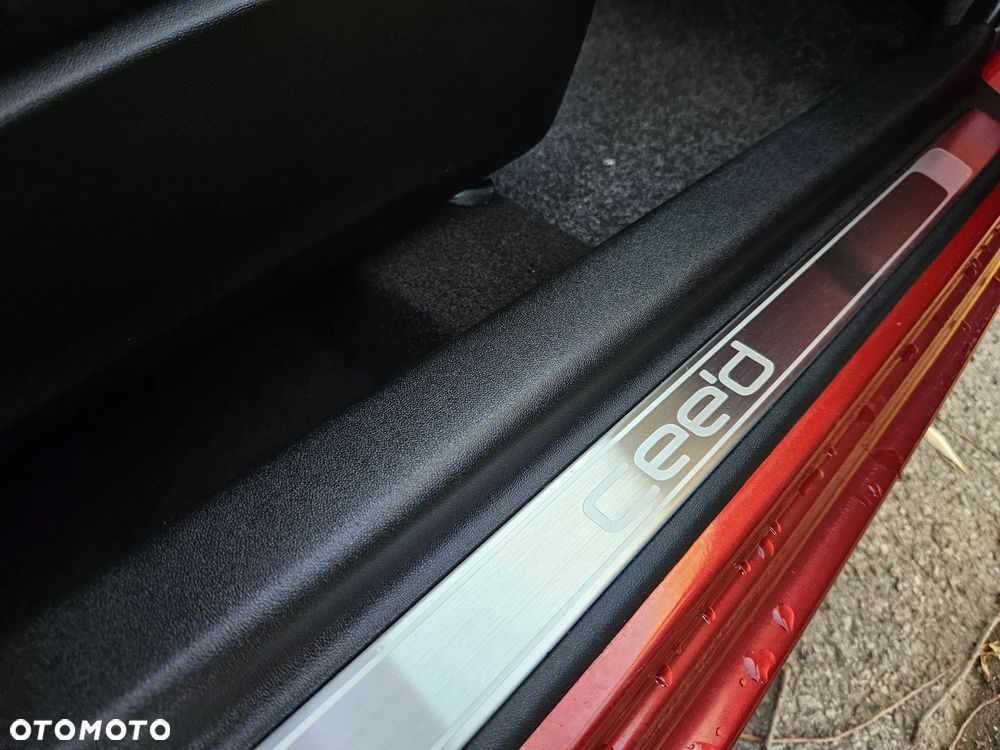 Kia Ceed 1.6 CVVT Automatik EX - 28