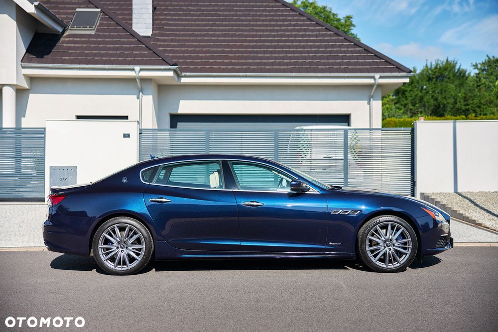 Maserati Quattroporte GranLusso S - 2