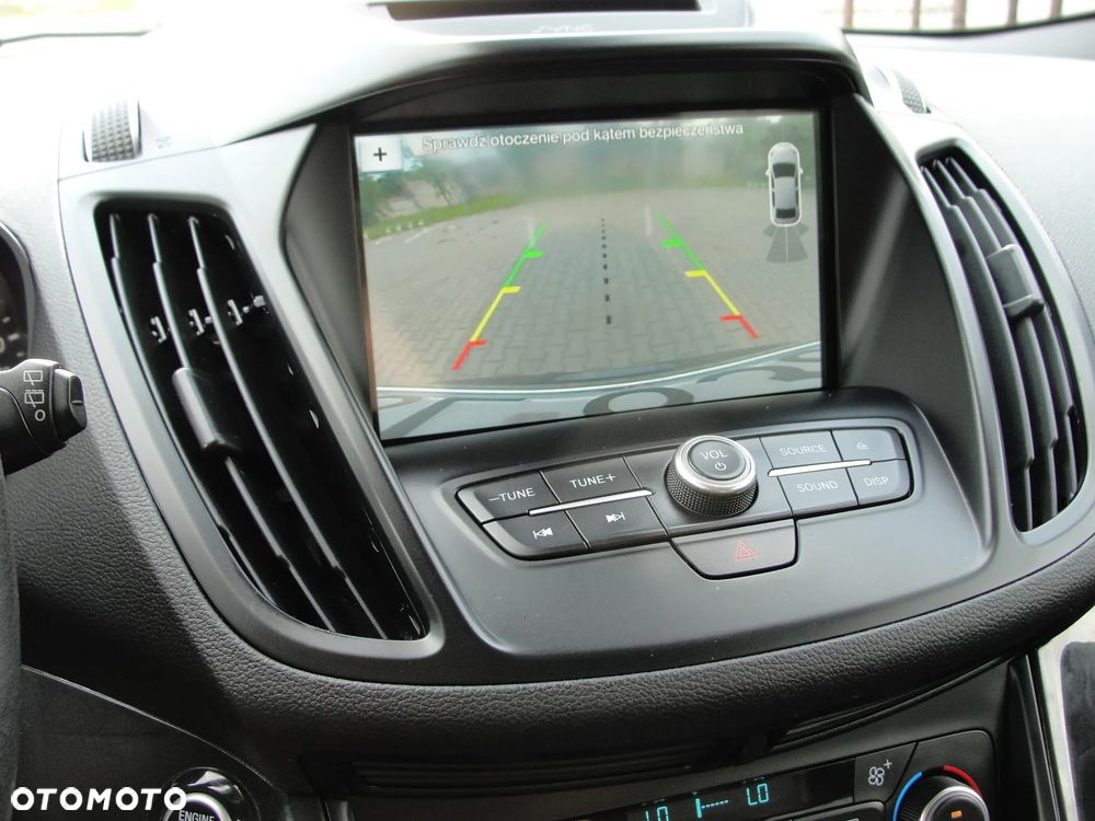 Ford Kuga 2.0 TDCi 2x4 ST-Line - 22