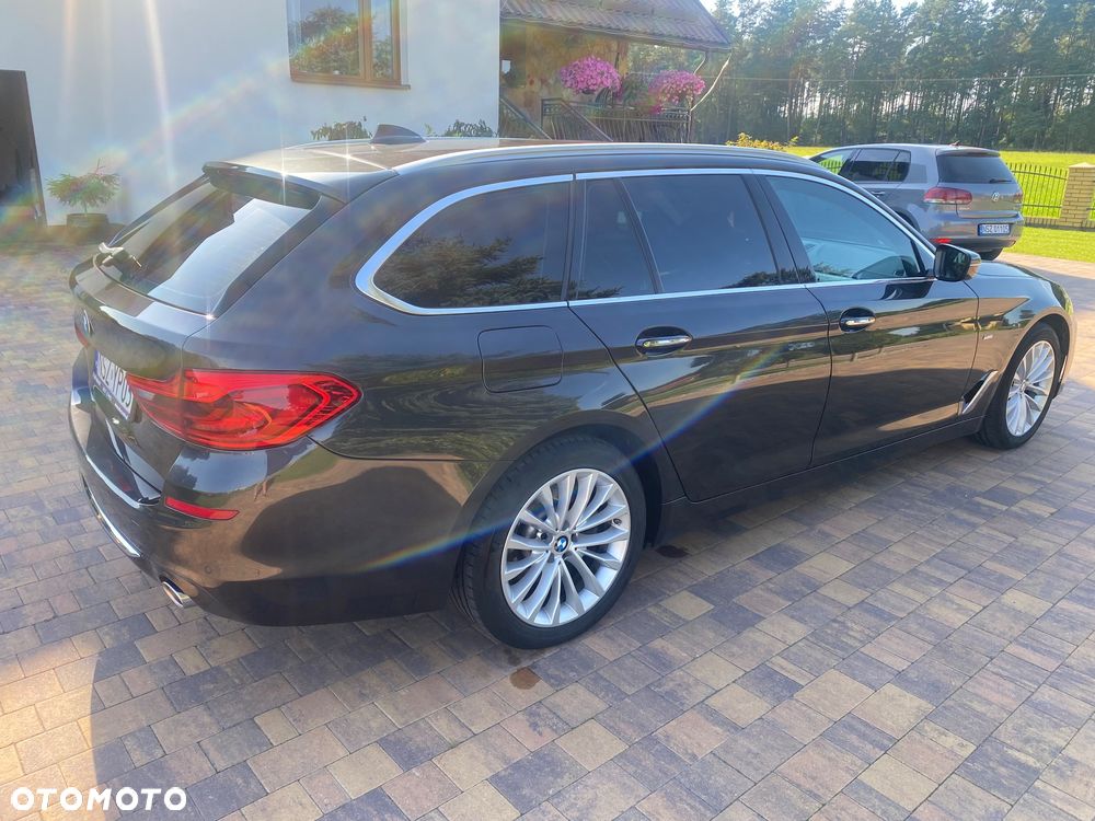 BMW Seria 5 520d Luxury Line - 4