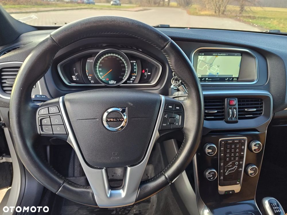 Volvo V40 D3 Momentum - 20