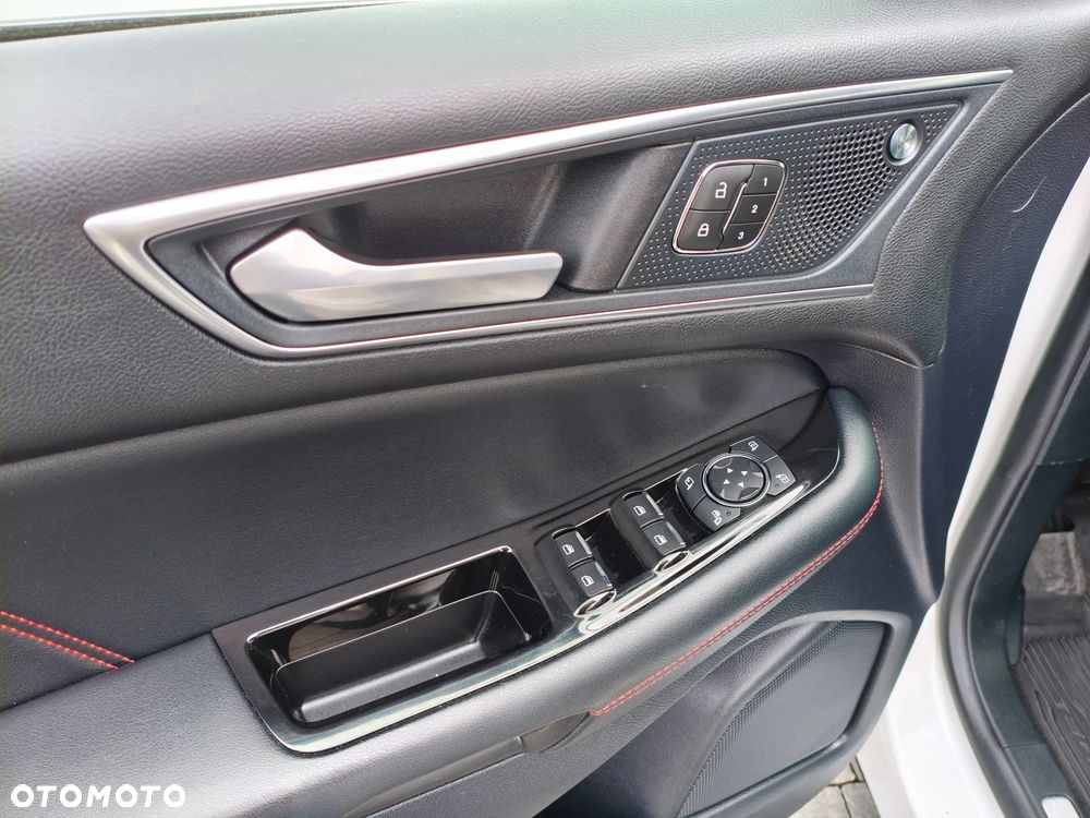 Ford Edge 2.0 EcoBlue Twin-Turbo 4WD ST-Line - 29