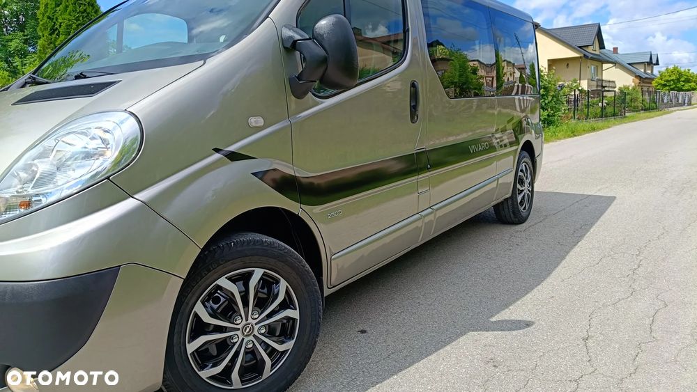 Opel Vivaro L2H1 2.9t - 10