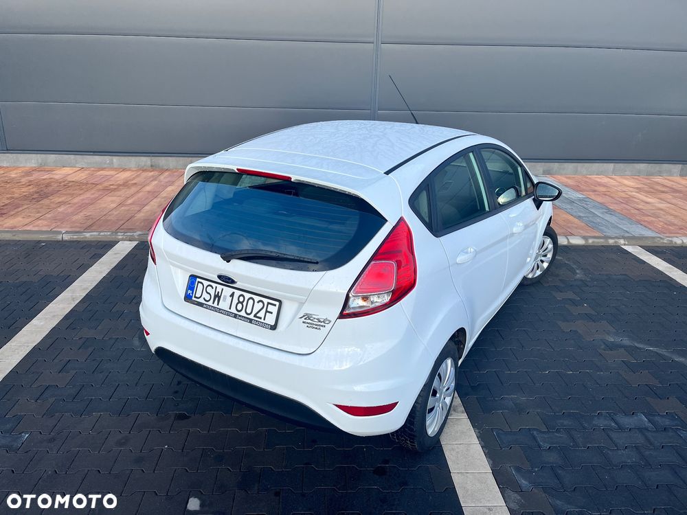 Ford Fiesta 1.25 Ambiente EU5 - 6