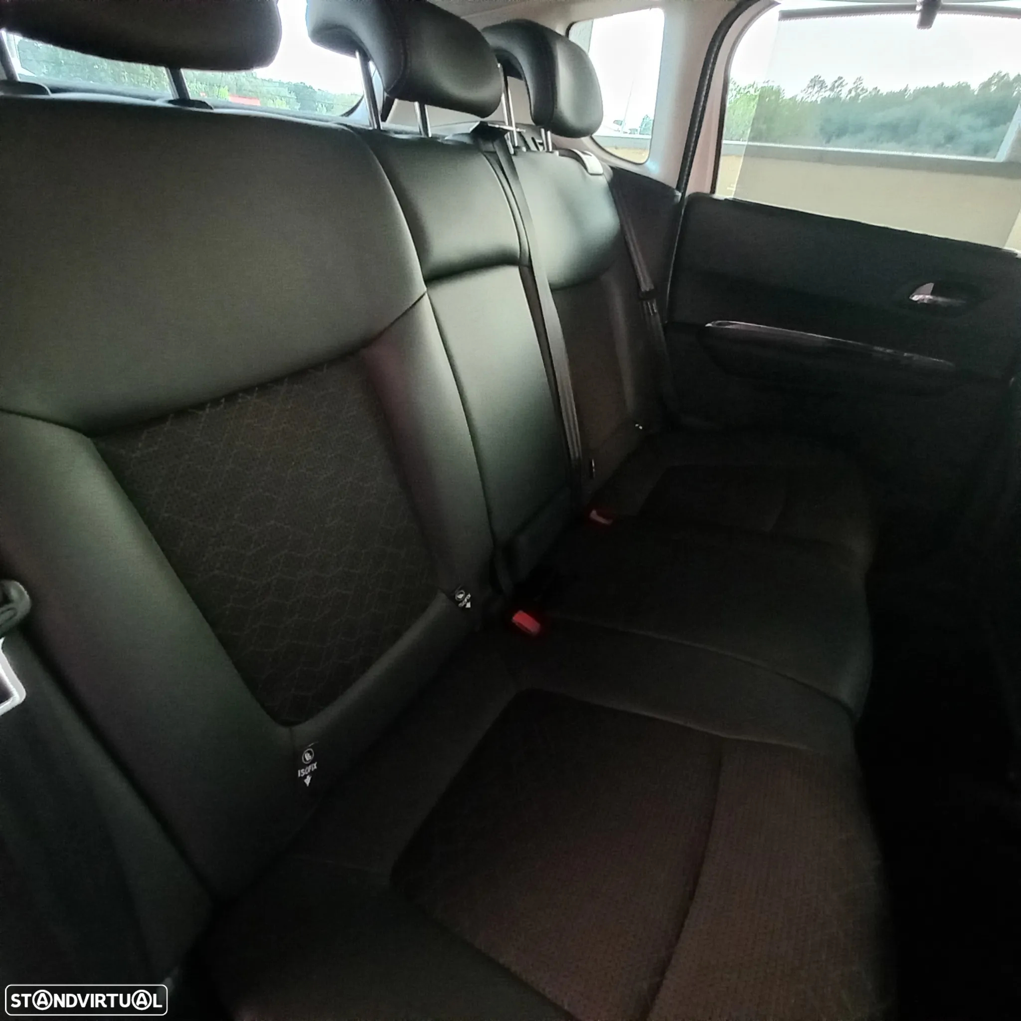 Peugeot 3008 HDi 115 Allure - 13