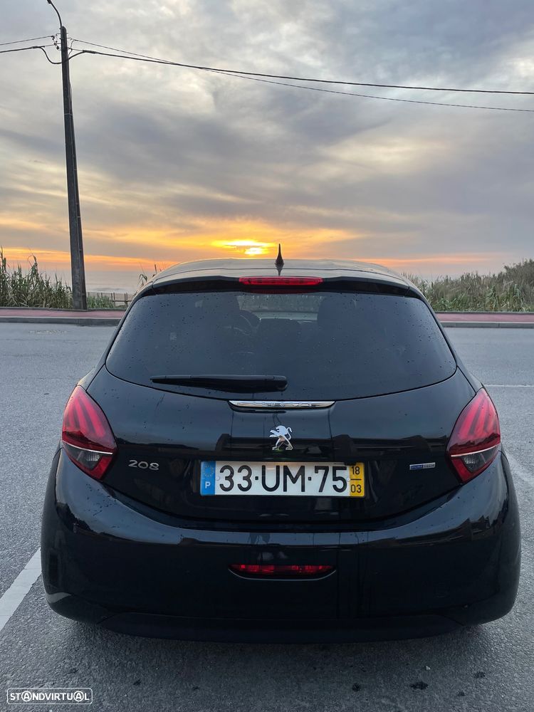Peugeot 208 1.2 PureTech Style - 4