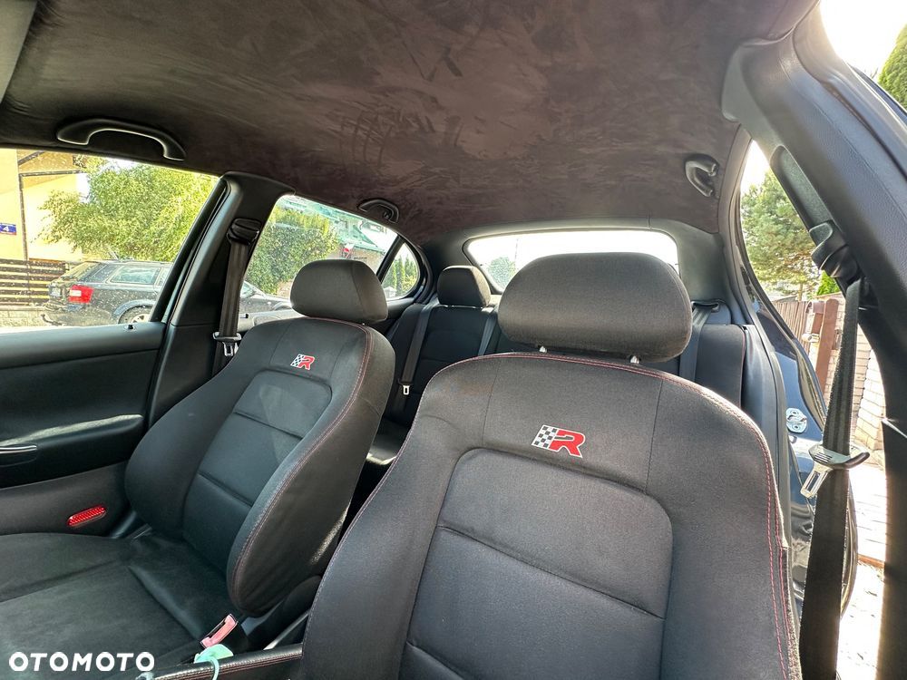 Seat Leon 1.8T Cupra R - 12