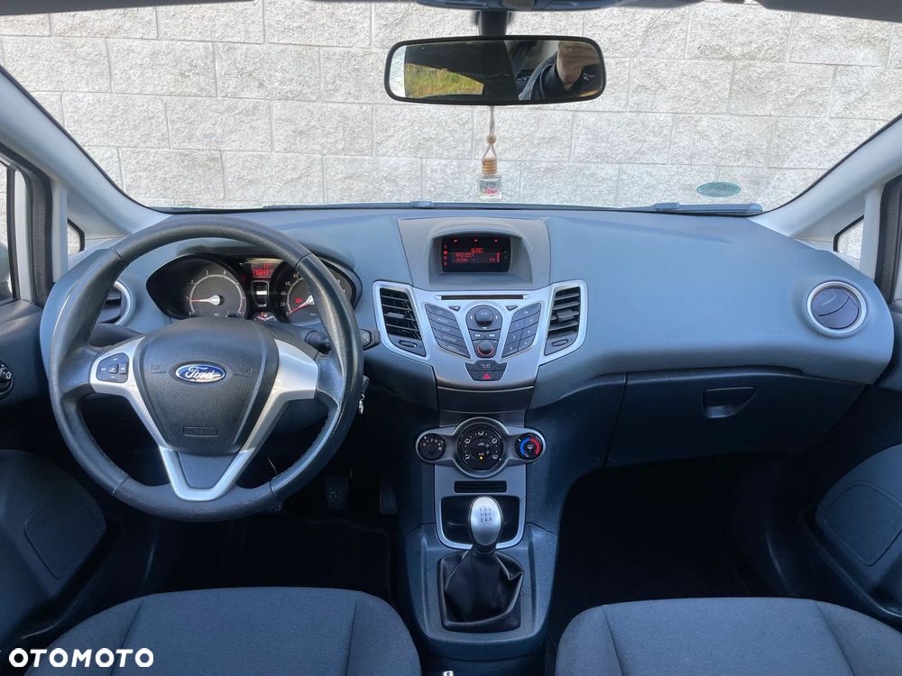 Ford Fiesta 1.25 SYNC Edition - 12