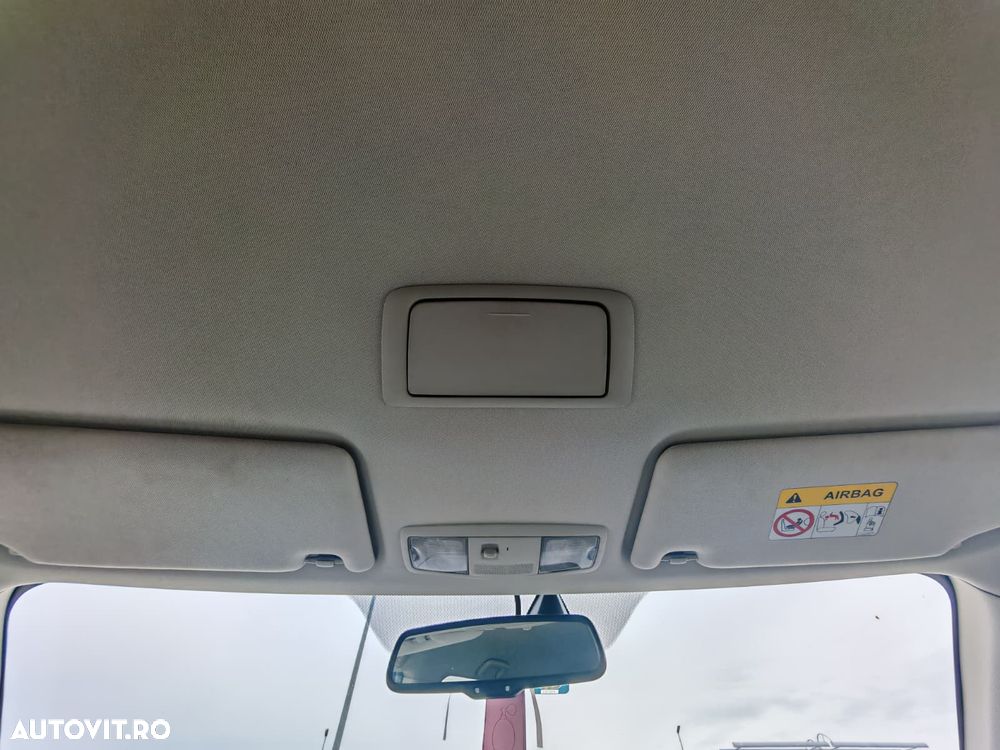 Mitsubishi Outlander 2.0 4WD - 16