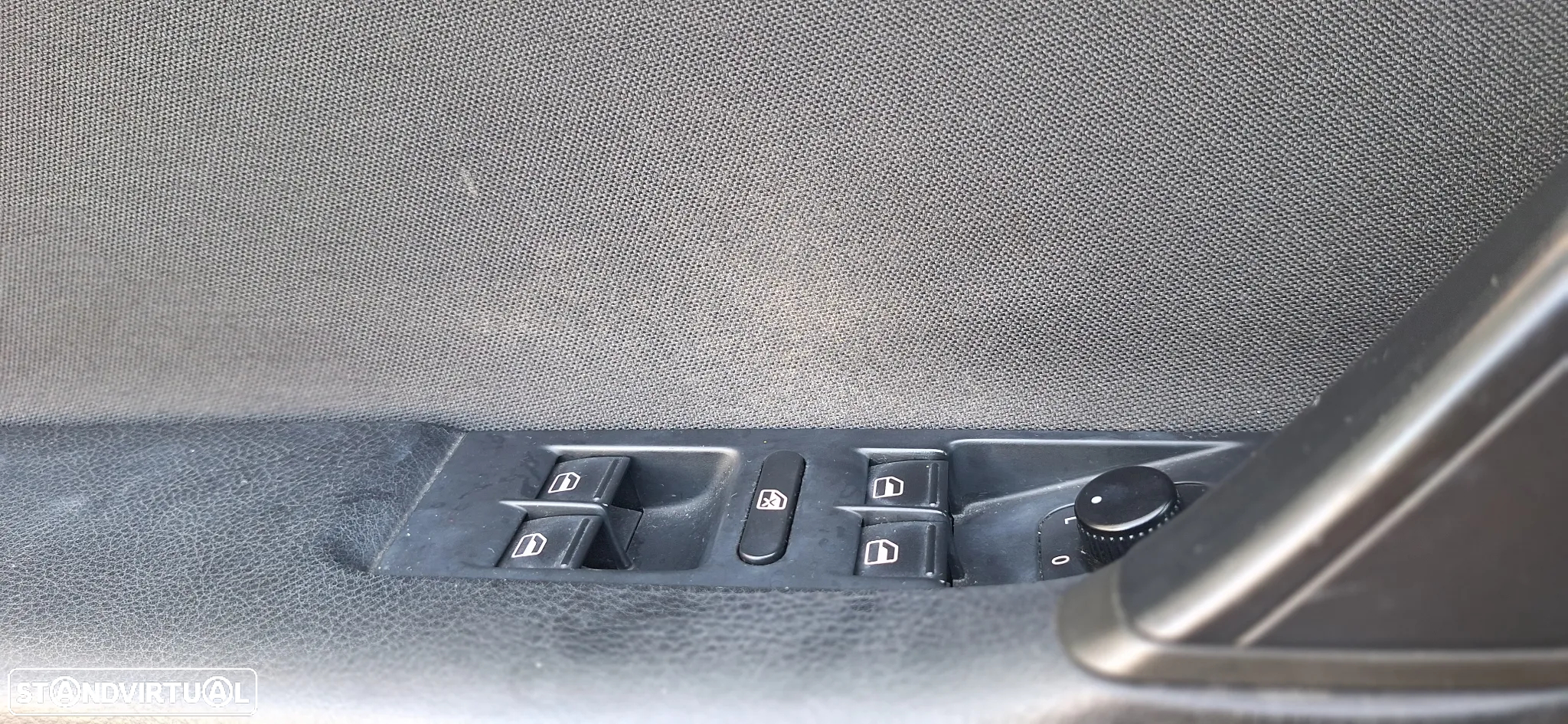 VW Passat Variant 2.0 TDi Edition Con.DSG - 33