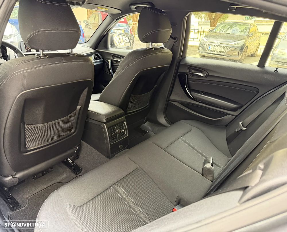 BMW 116 d Line Sport - 24