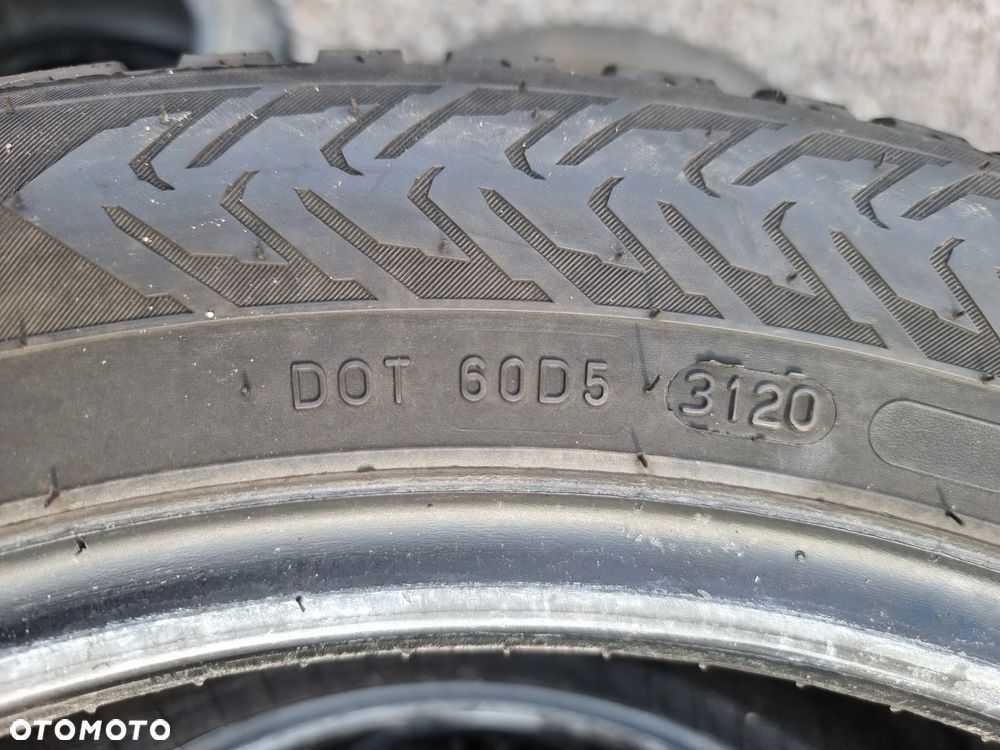 Opony zimowe NOKIAN 215/55R17 98T HAKKAPELITTA 8 (4szt.) (2x6,0 2x7,0) (DOT: 4x3120) Z427 - 6