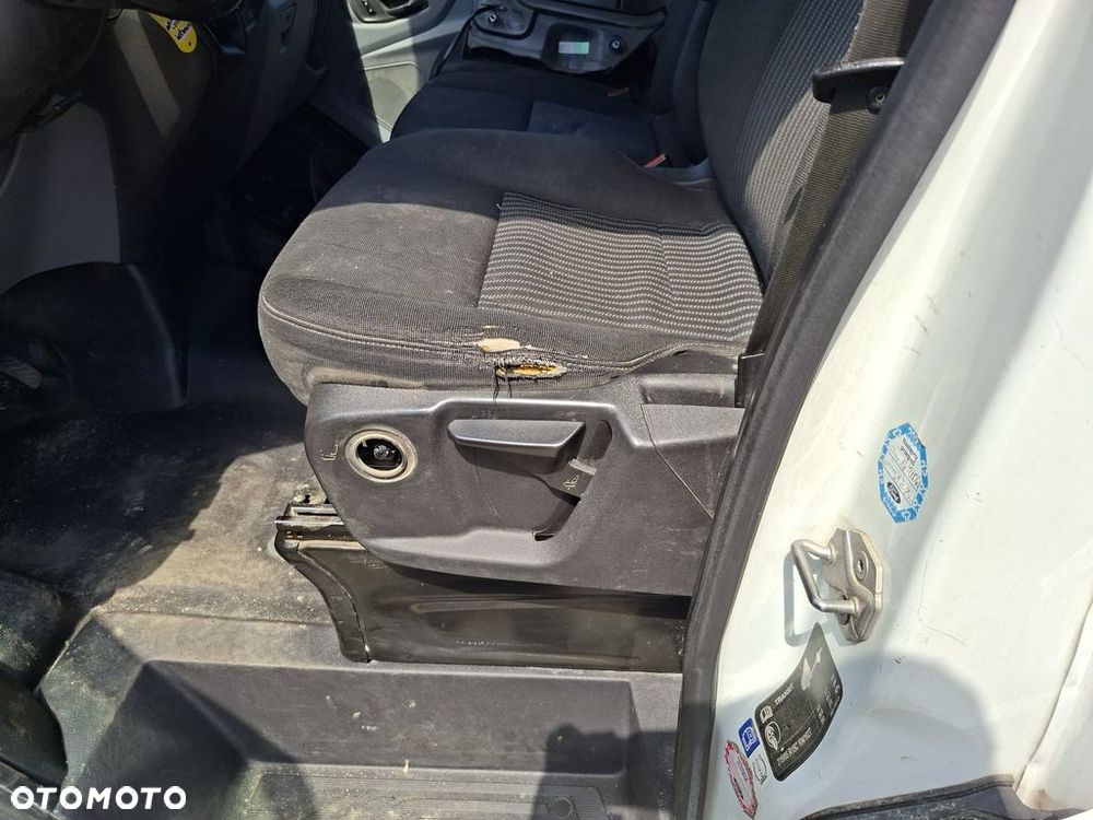 Ford Transit - 12