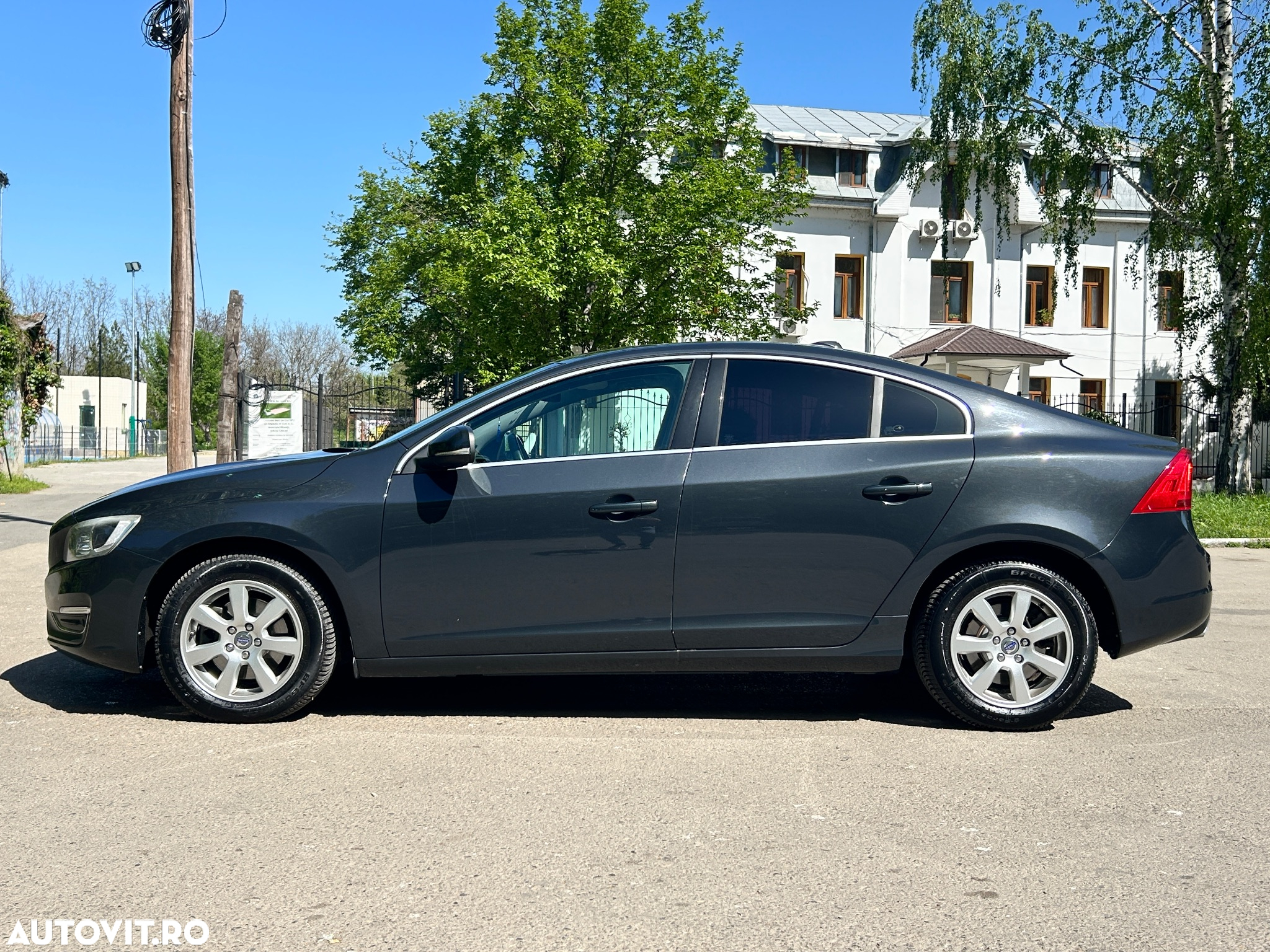Volvo S60 D4 Geartronic Summum - 2