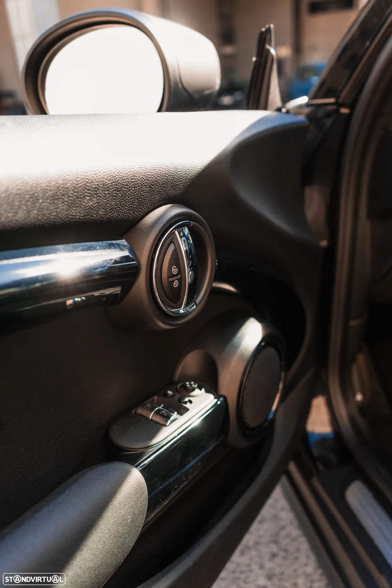 MINI 3 Portas Cooper E Classic S - 10