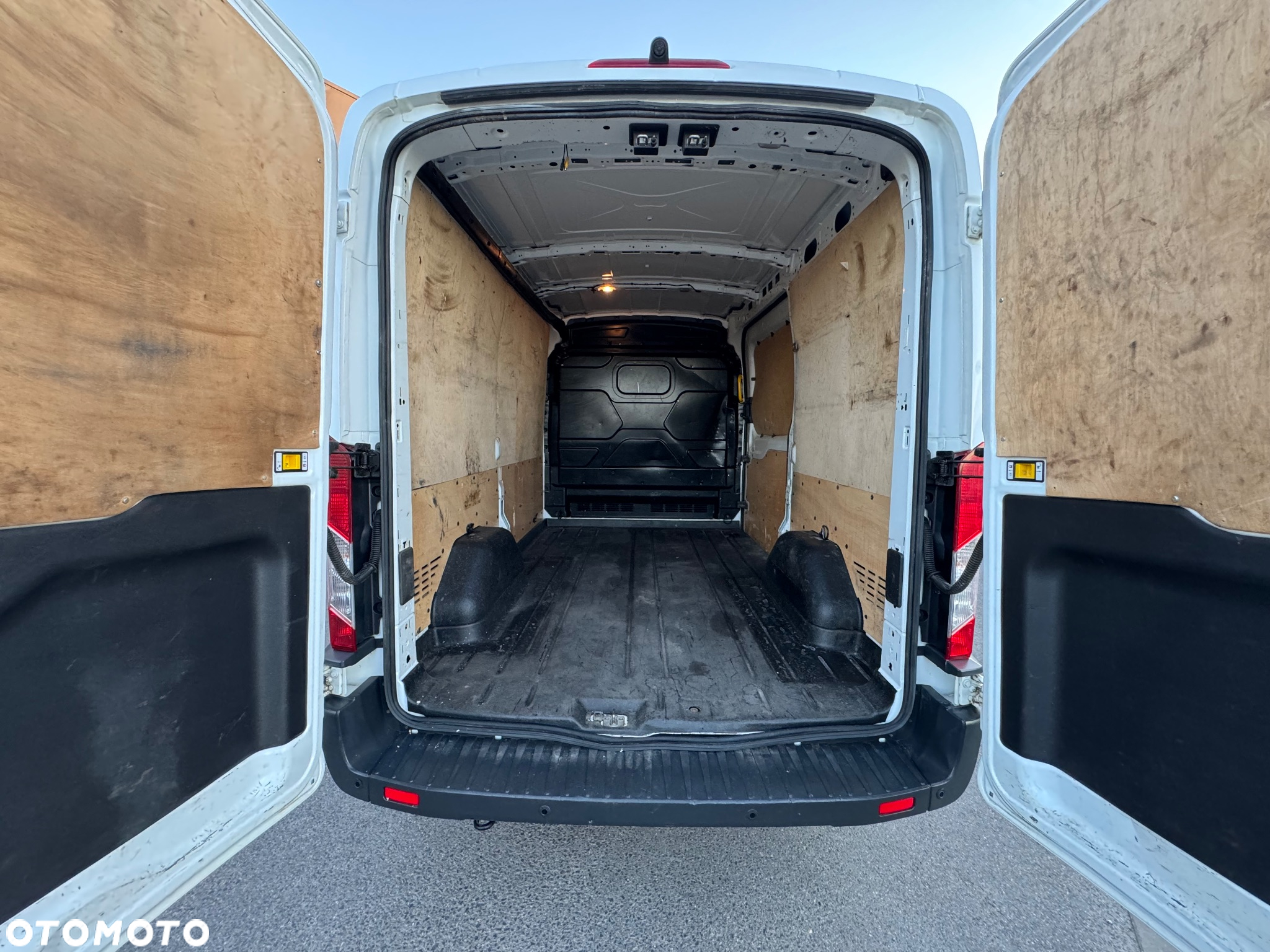 Ford Transit L2H2 - 9