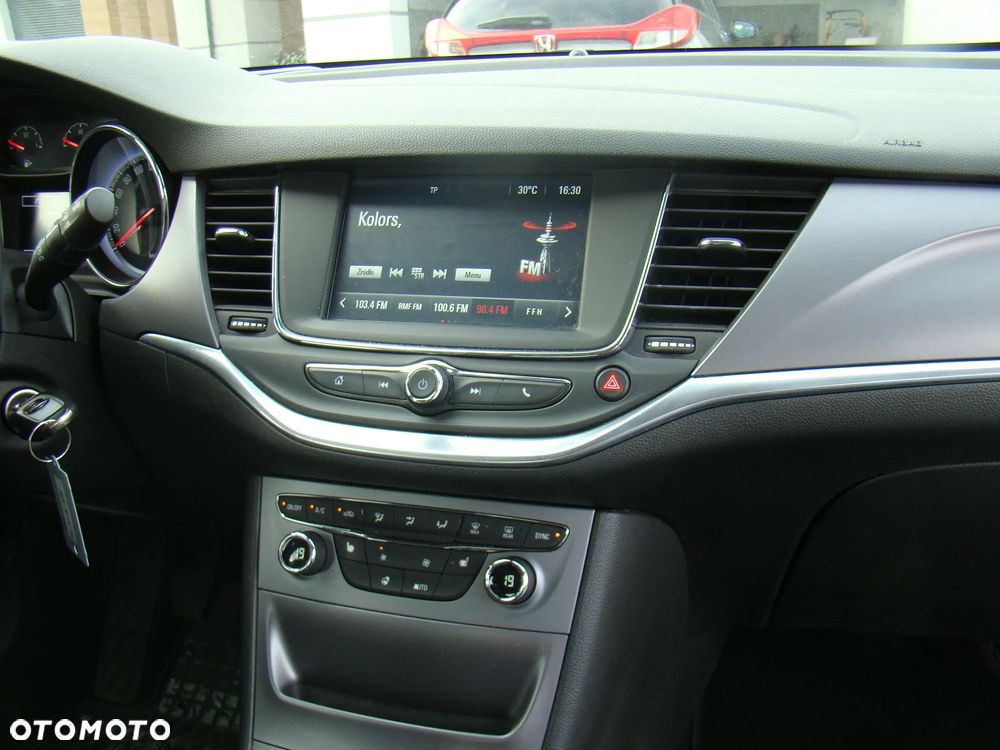 Opel Astra 1.4 Turbo Dynamic - 32