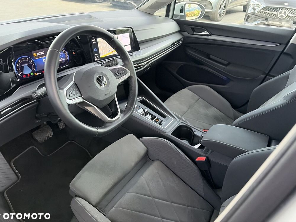 Volkswagen Golf 1.5 eTSI Style DSG - 10
