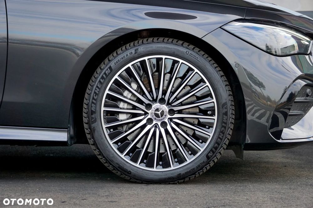 Mercedes-Benz CLE 450 mHEV 4-Matic AMG Line - 16